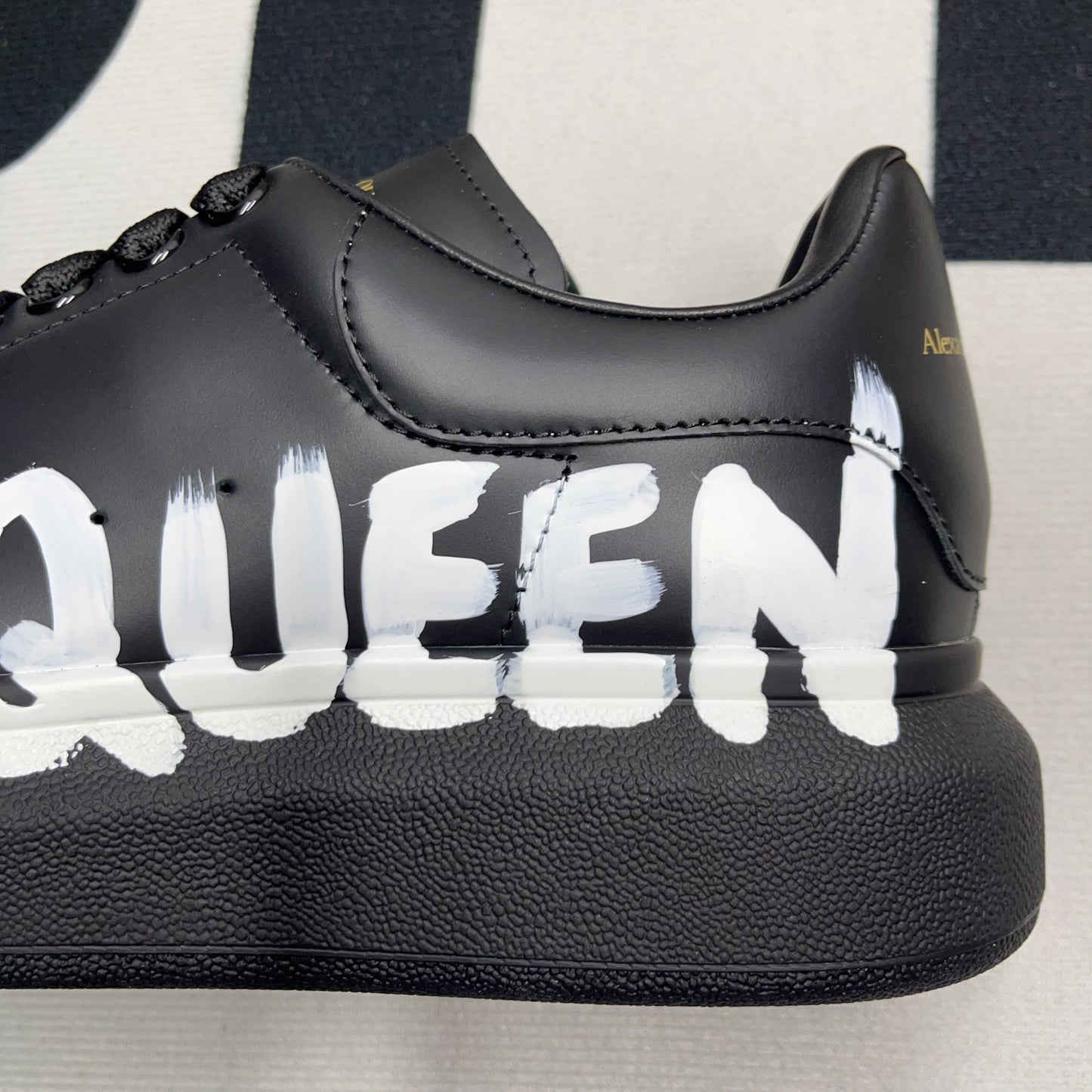 ALEXANDER MCQUEEN SNEAKER