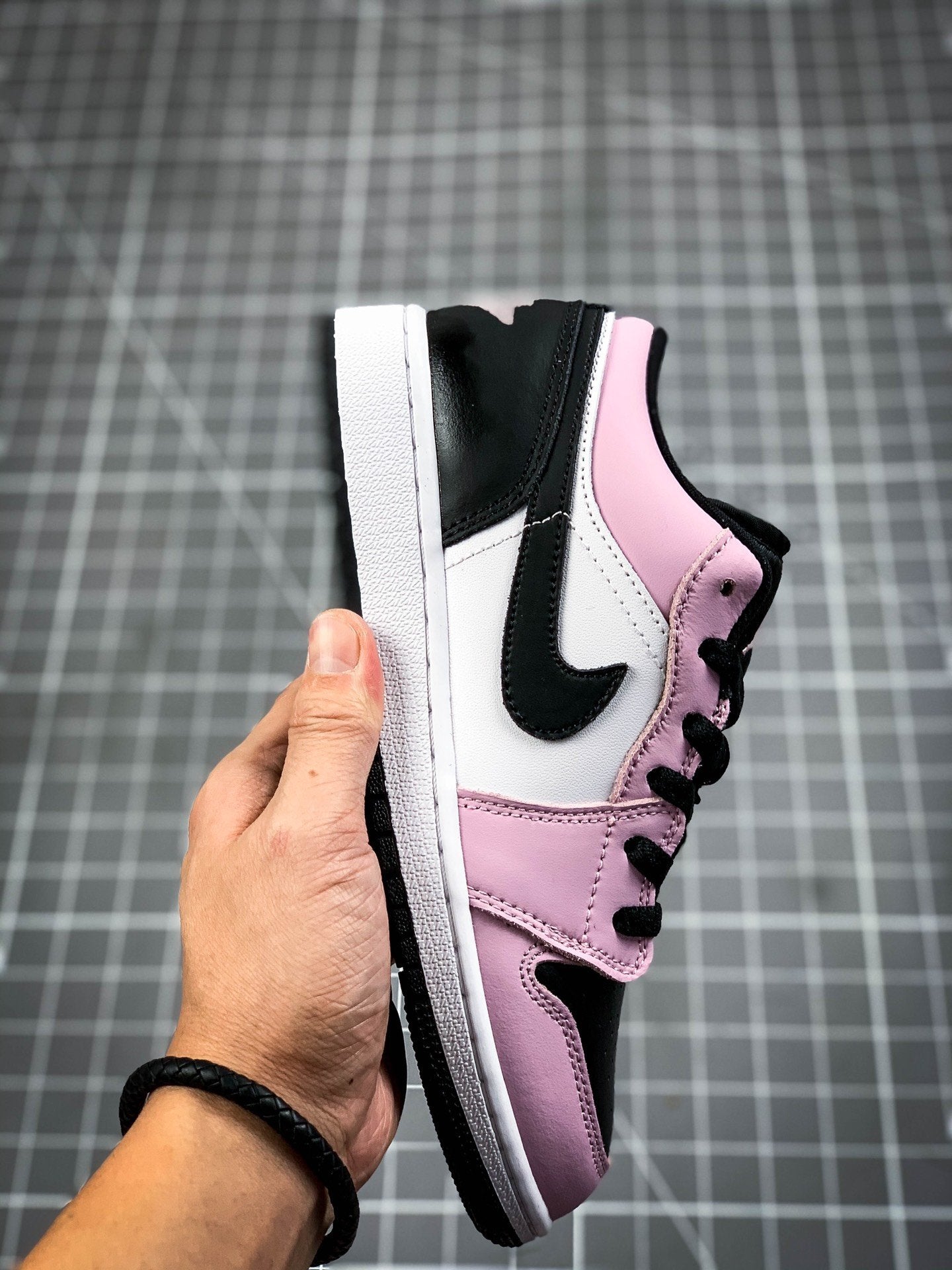 AIR JORDAN 1 LOW